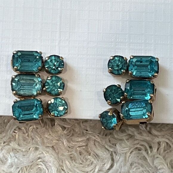 Vintage Teal Blue Rhinestone Screw Back Clip On Stud Dangle‎ Earrings - Picture 2 of 10